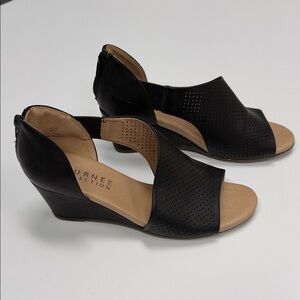 Journee Collection Black Peep-Toe Wedges Size 7